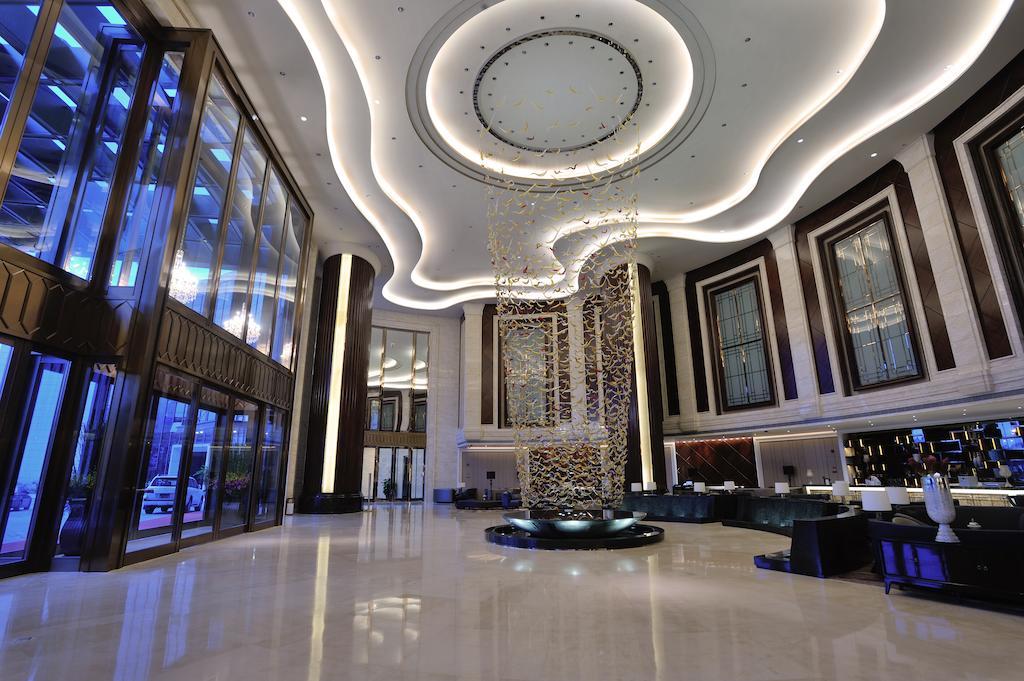 Dongguan Kande International Hotel-During The Canton Fair, Guests Can Enjoy Free Shuttle Buses To The Canton Fair Exhibition Hall Экстерьер фото