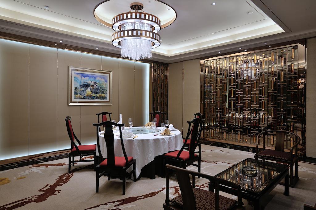 Dongguan Kande International Hotel-During The Canton Fair, Guests Can Enjoy Free Shuttle Buses To The Canton Fair Exhibition Hall Экстерьер фото