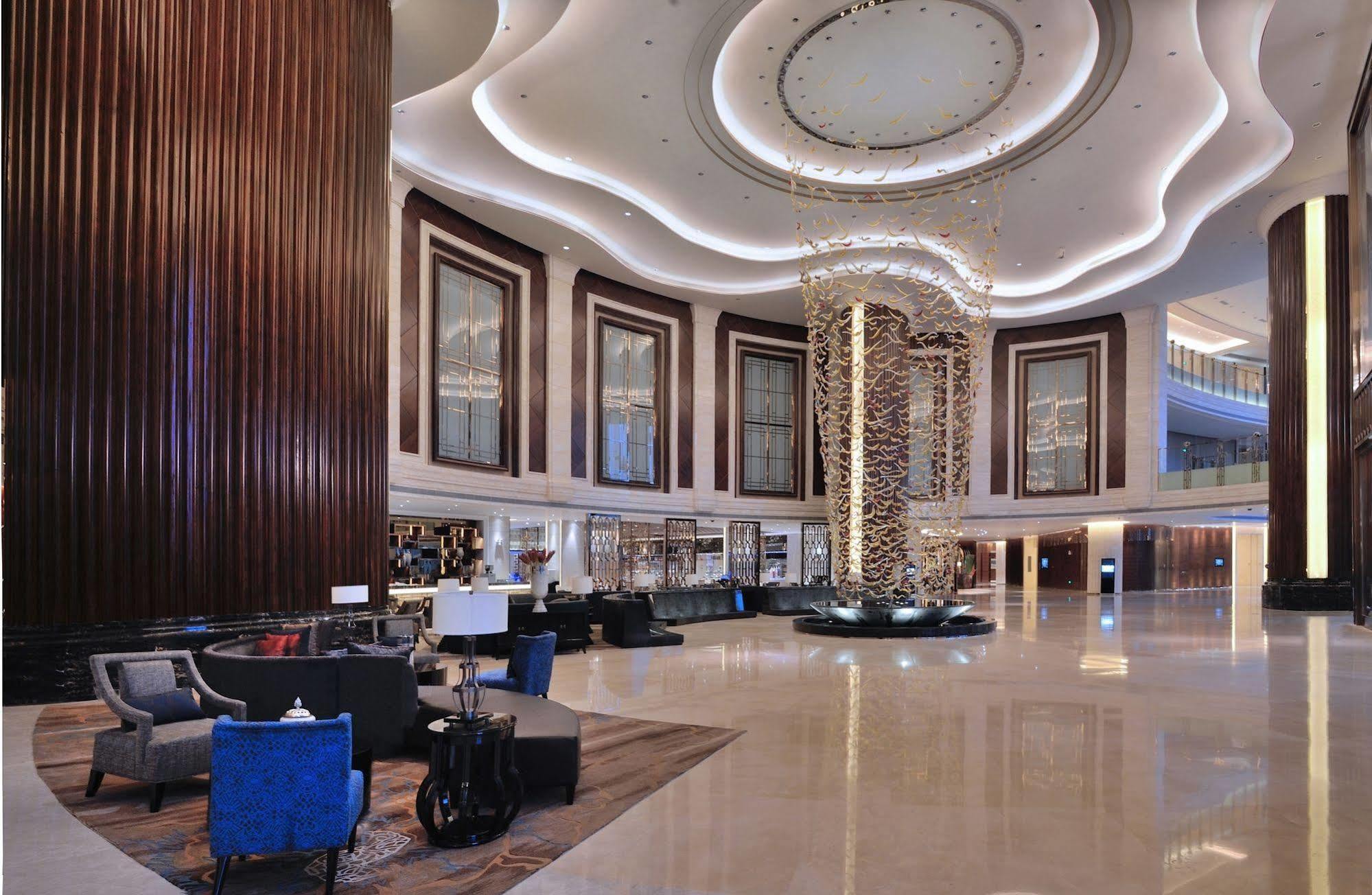 Dongguan Kande International Hotel-During The Canton Fair, Guests Can Enjoy Free Shuttle Buses To The Canton Fair Exhibition Hall Экстерьер фото