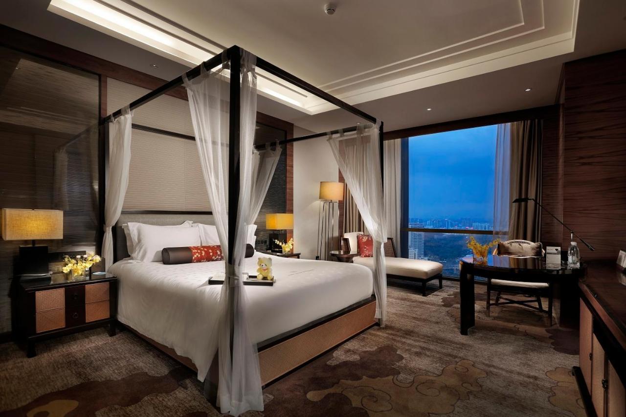 Dongguan Kande International Hotel-During The Canton Fair, Guests Can Enjoy Free Shuttle Buses To The Canton Fair Exhibition Hall Экстерьер фото