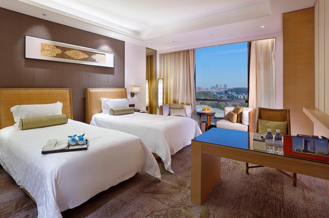 Dongguan Kande International Hotel-During The Canton Fair, Guests Can Enjoy Free Shuttle Buses To The Canton Fair Exhibition Hall Экстерьер фото