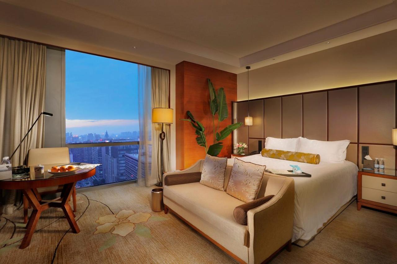 Dongguan Kande International Hotel-During The Canton Fair, Guests Can Enjoy Free Shuttle Buses To The Canton Fair Exhibition Hall Экстерьер фото